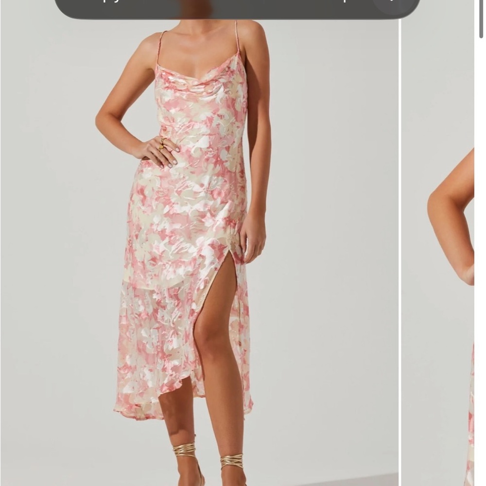 Astr The Label Pink Floral Midi Dress